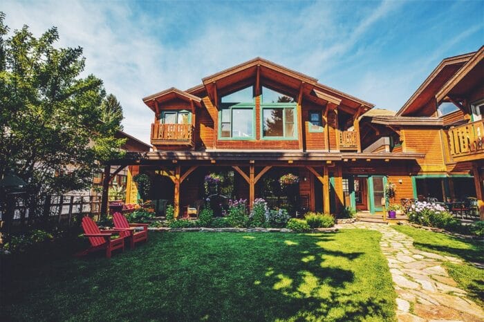 Places to Stay in Jackson Hole in October: The Alpine House