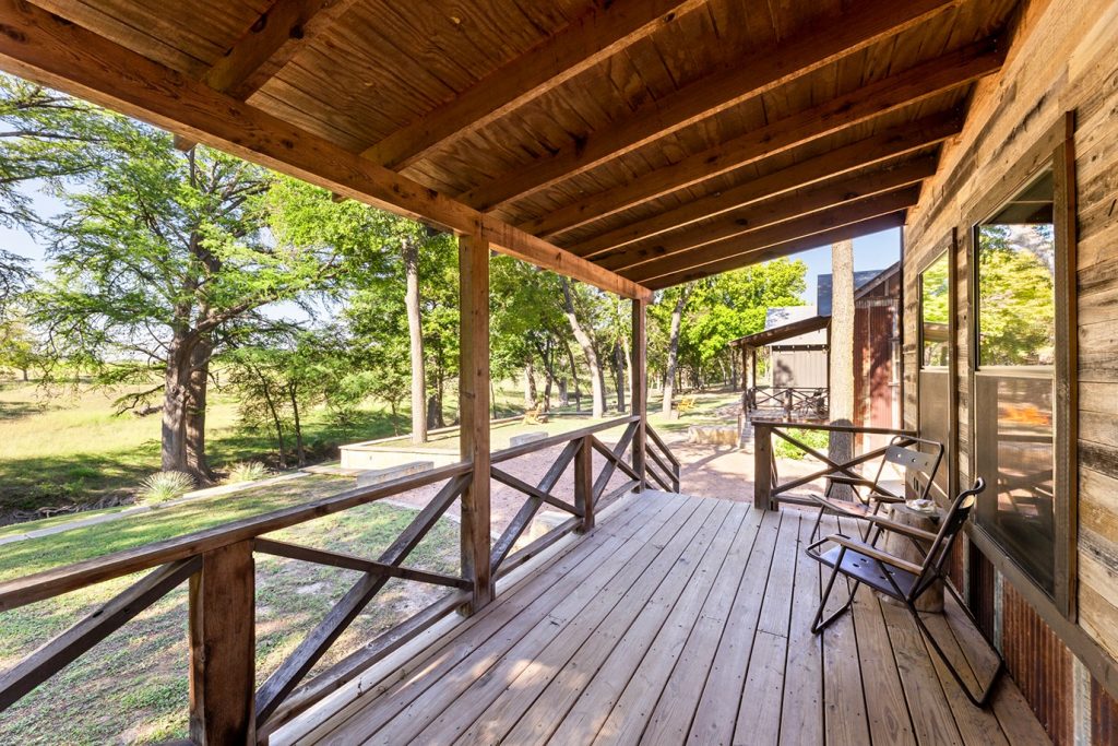 Camp Comfort Texas Hotel Patio