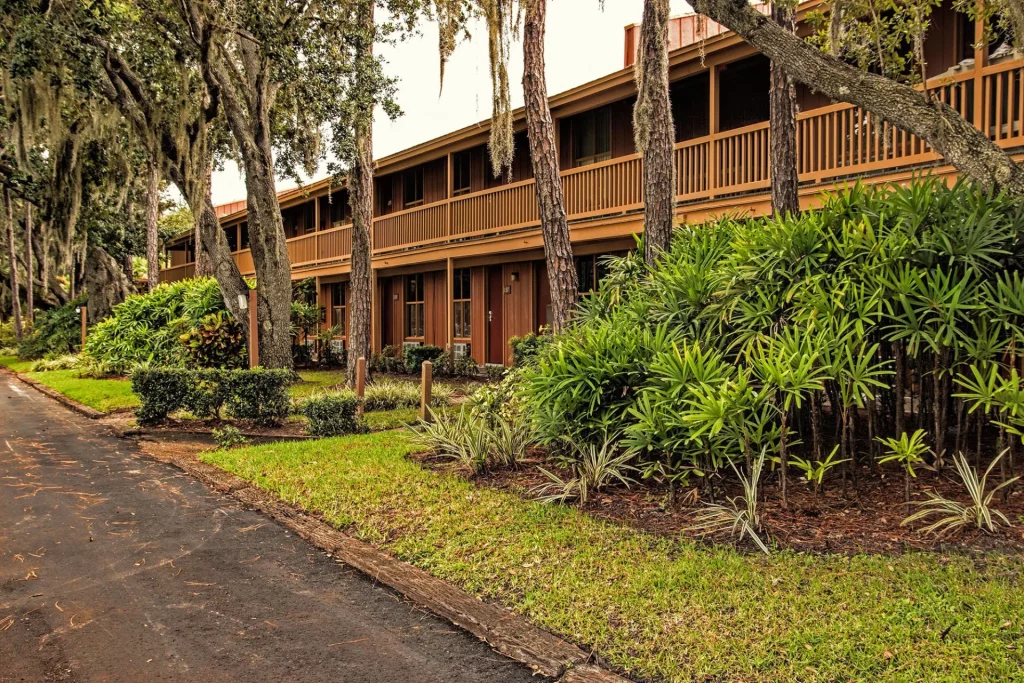 River Ranch Lodge Exterior