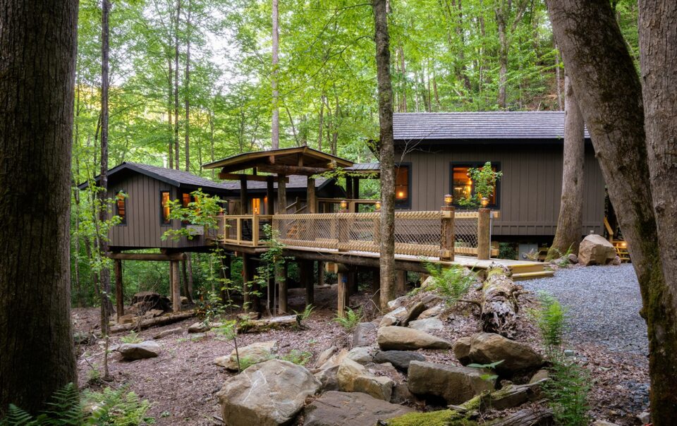 Huffman Creek Retreat Treehouse