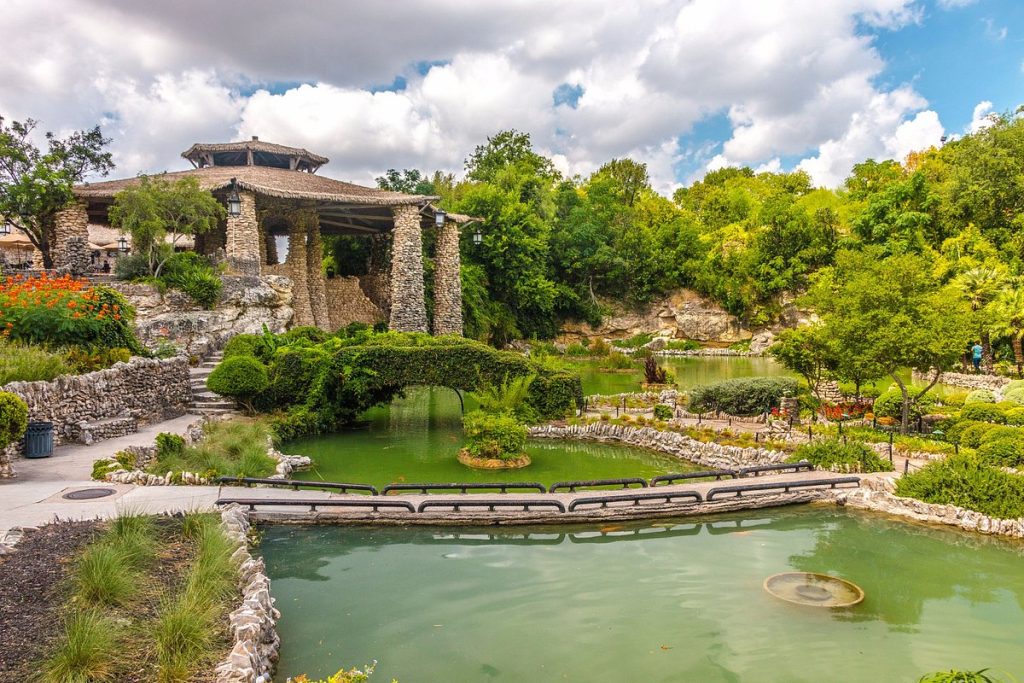 garden in the middle of san antonio domain for relaxation