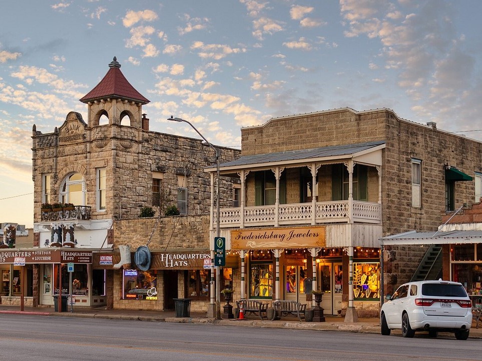 Main Street Fredericksburg