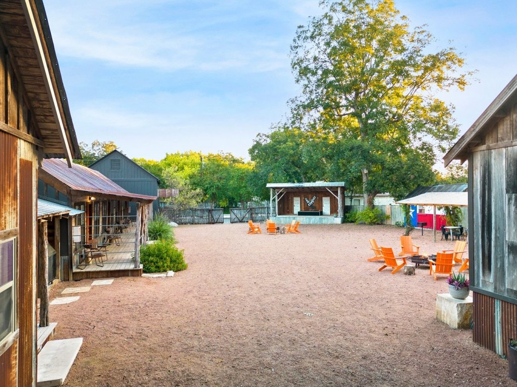 camp comfort courtyard