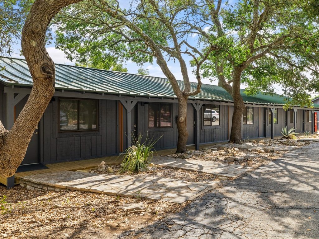 Cool Hotel in Texas: The Bygone 