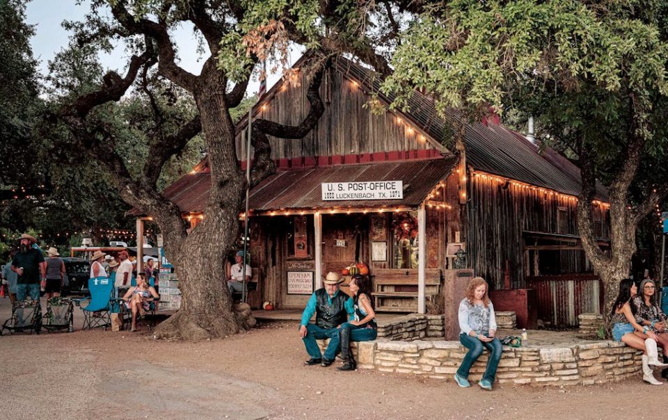 Luckenbach