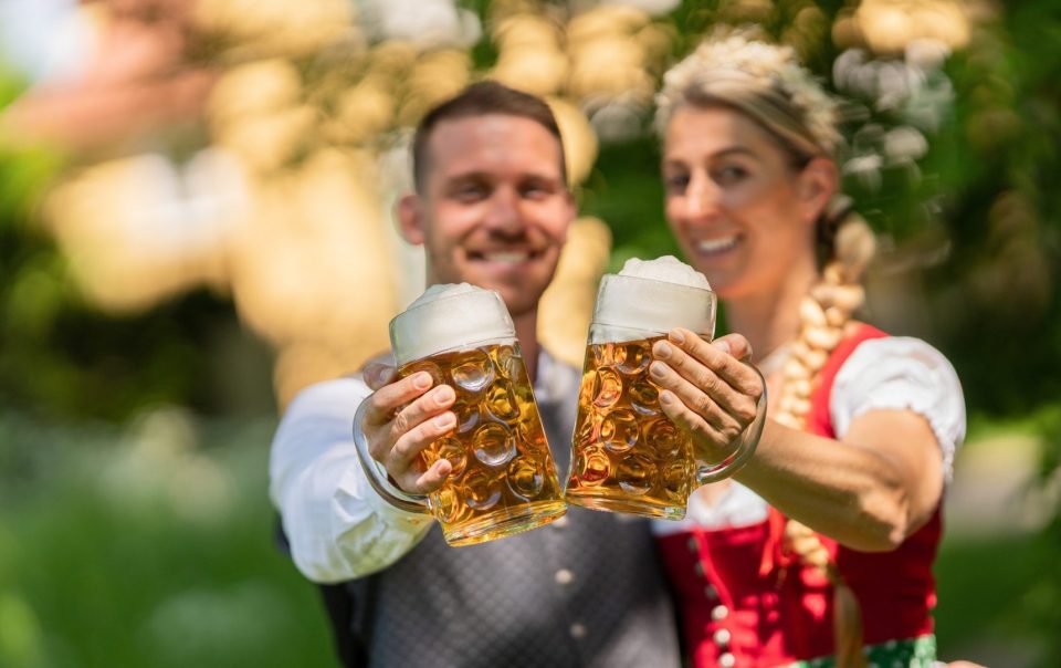 Oktoberfest in Stowe, Vt, von trapp brewing bierhall