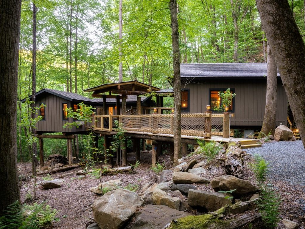 the treehouse smoky mountains cabin rentals