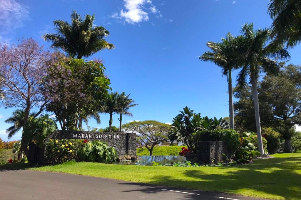 Makani Golf Club sign