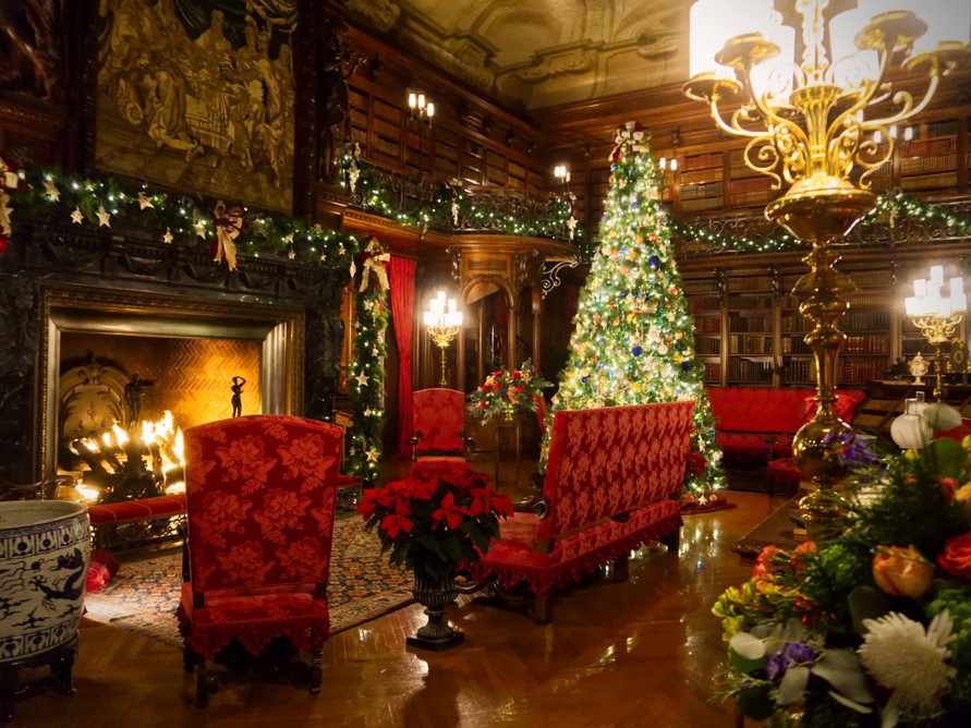 Best Winter Vacations in the US: Christmas at Biltmore, North Carolina