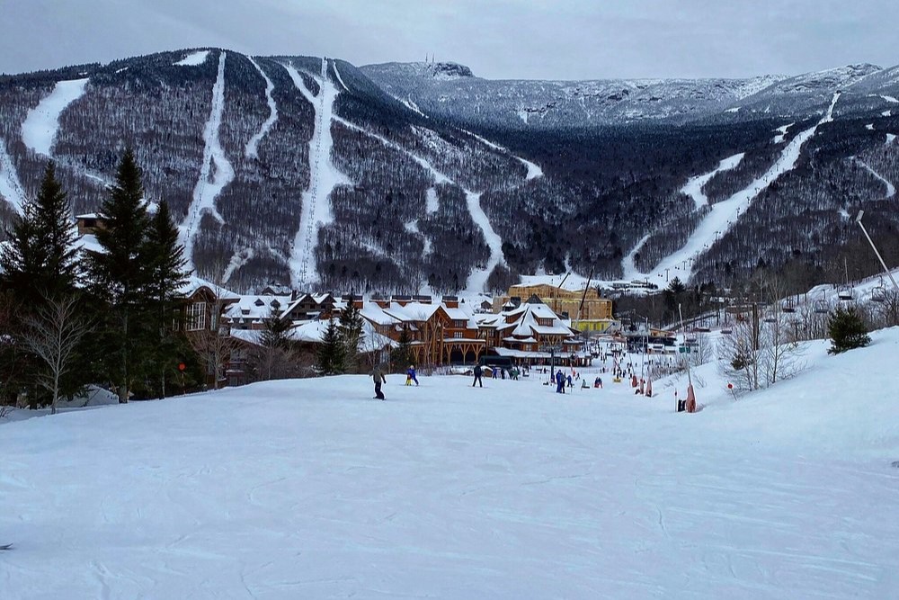 Stowe Mount Mansfield Skiing: best places to celebrate new years