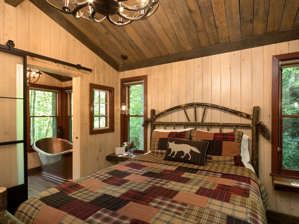 huffman creek retreat treehouse bedroom