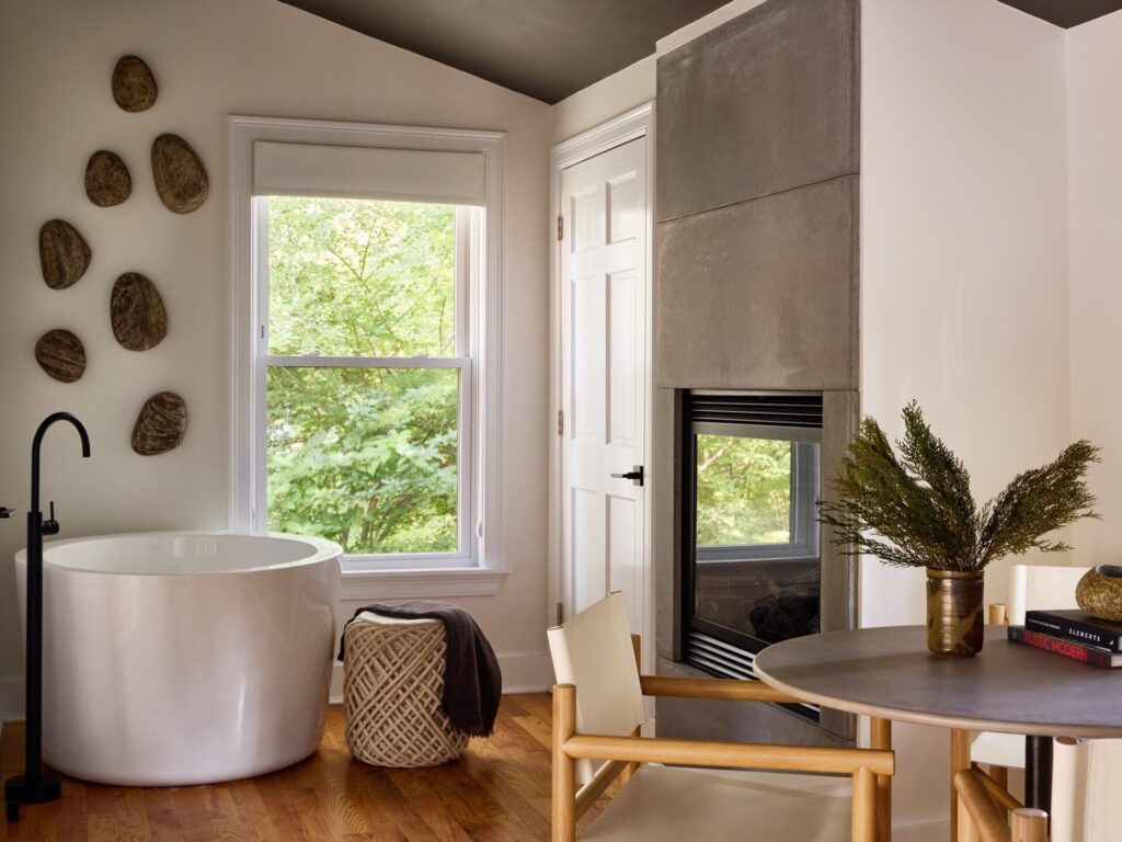 suite with japanese tub