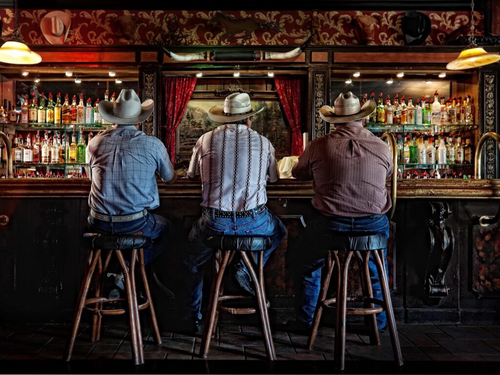 river ranch saloon bar